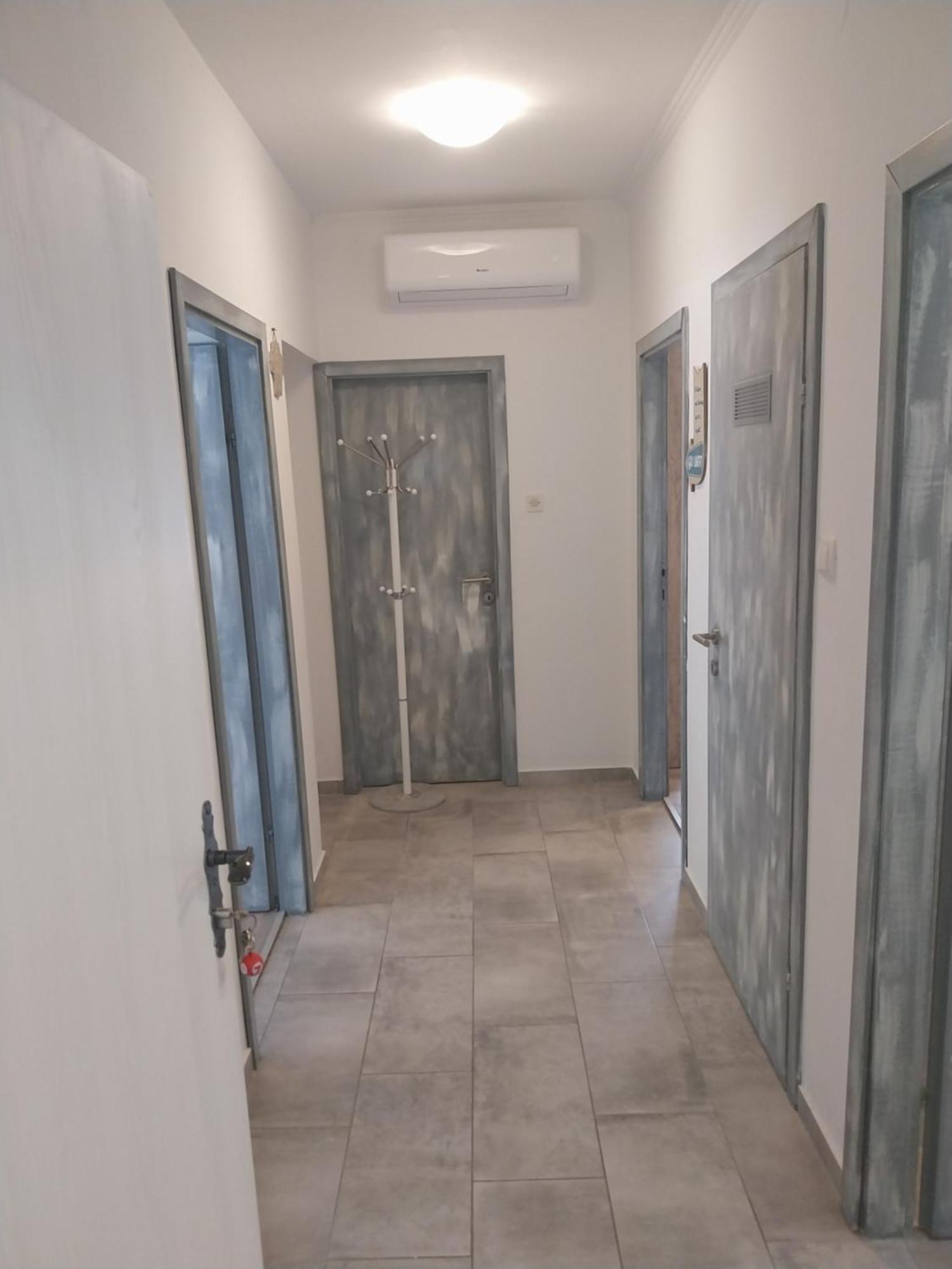 Vila Brig 108 - Private Swimming Pool And Jacuzzi リエカ エクステリア 写真